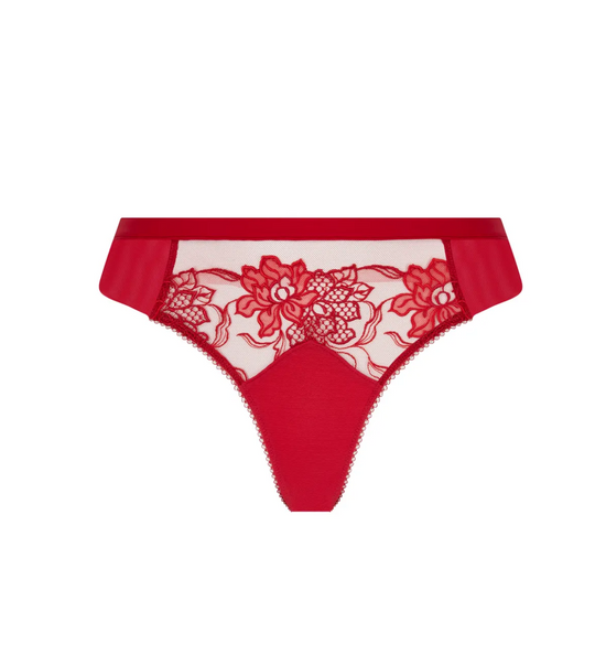 Lise Charmel Adorable En Sexy Thong