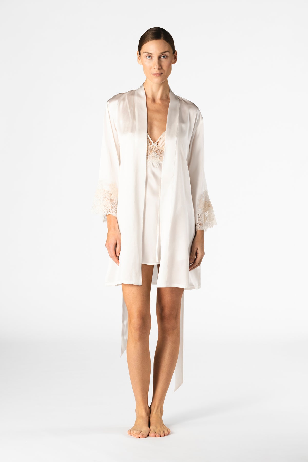 Imode NK Imode Eniko Silk Short Robe – Trousseau Of Dallas