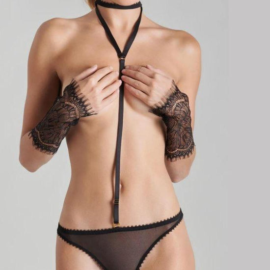 Maison Close Accroche Coeur Brazilian With Harness